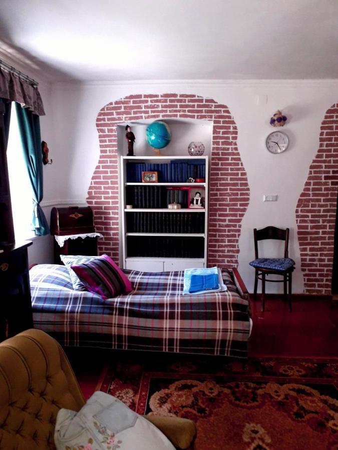 Guest House Meri Poppins Dedoplis Tskaro Exterior photo